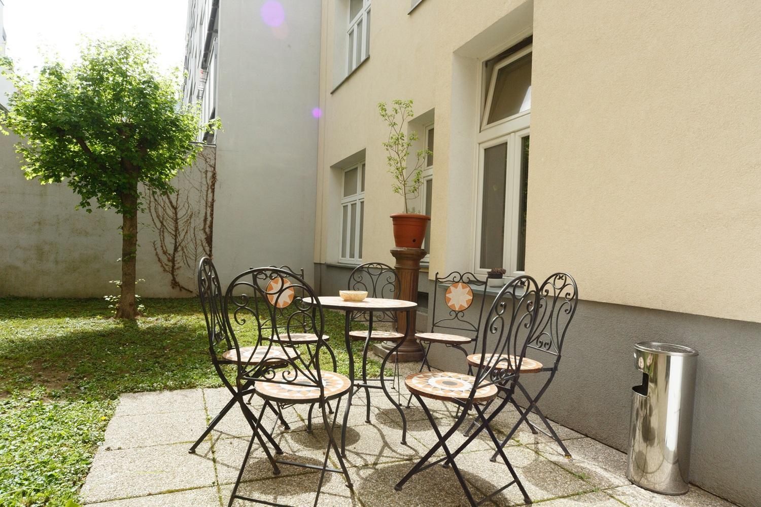Apartments In Vienna Near Schoenbrunn & Westbahnhof - Keyless Check-In Екстер'єр фото